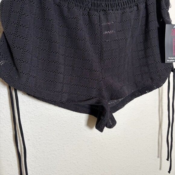 No Boundaries Shorts Women's XL Black Swim Eyelet Lace Tie Ruffle NWT - Picture 4 of 8